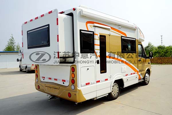 中意SZY5043XLJN5依维柯C型房车